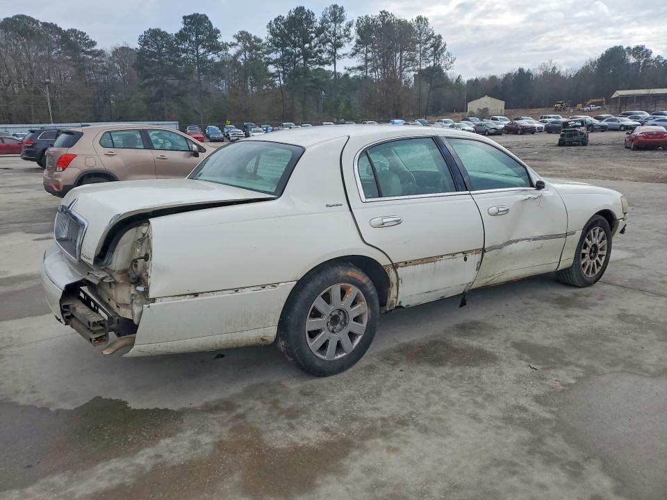 2006 Lincoln Town car Signature