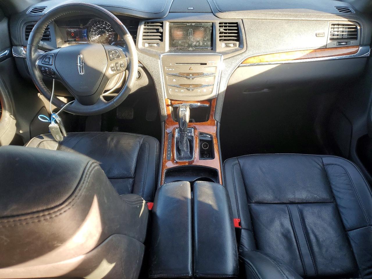 2015 Lincoln MKS