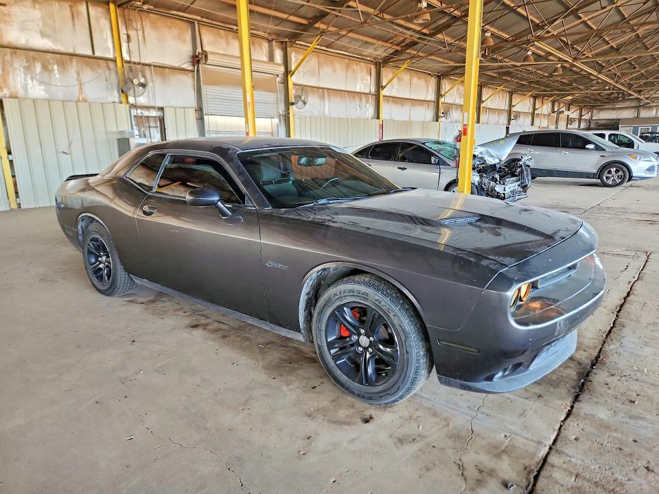 2015 Dodge Challenger sxt