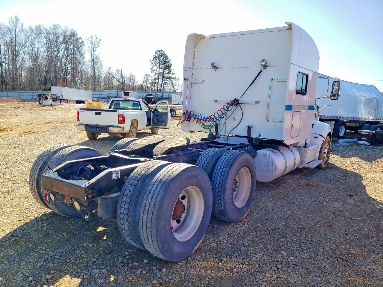 2014 Peterbilt 386 Semi Truck