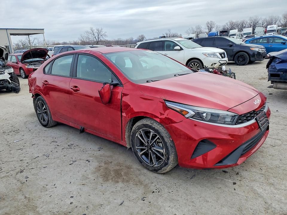 2023 KIA Forte lx