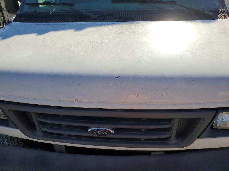 2004 Ford E350 Delivery Truck