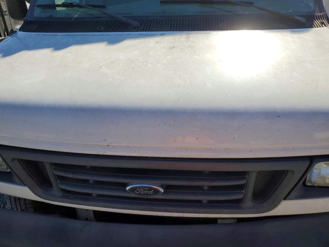 2004 Ford E350 Delivery Truck