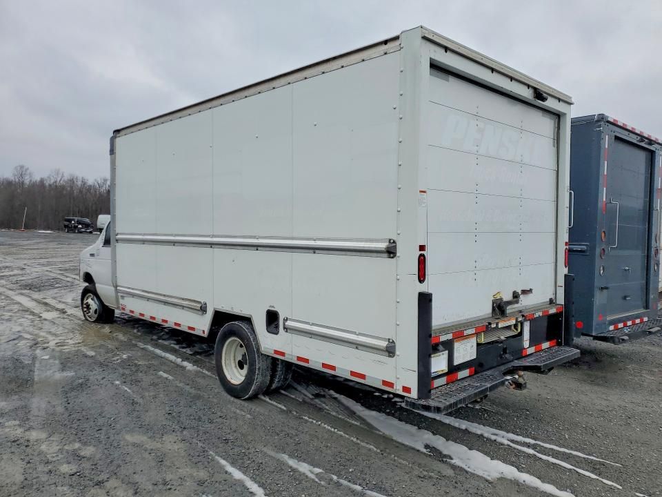 2022 Ford Econoline-box Truck