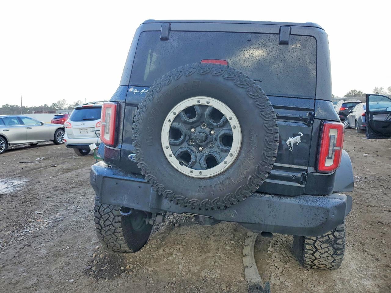 2022 Ford Bronco Base