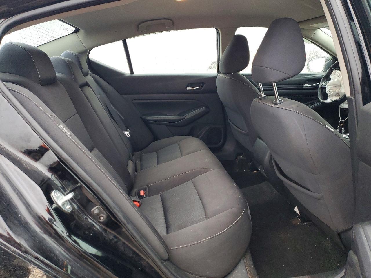 2020 Niss Altima s