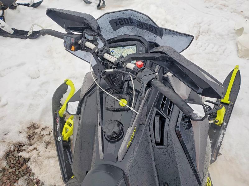 2022 Polaris Matryx