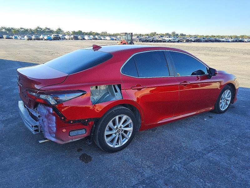 2023 Toyota Camry le