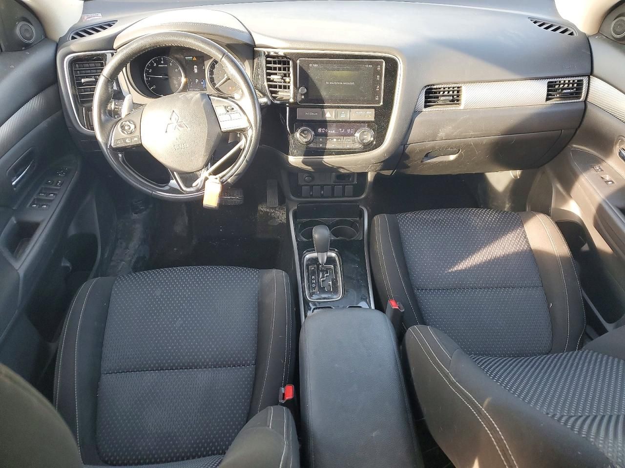 2018 Mitsubishi Outlander se