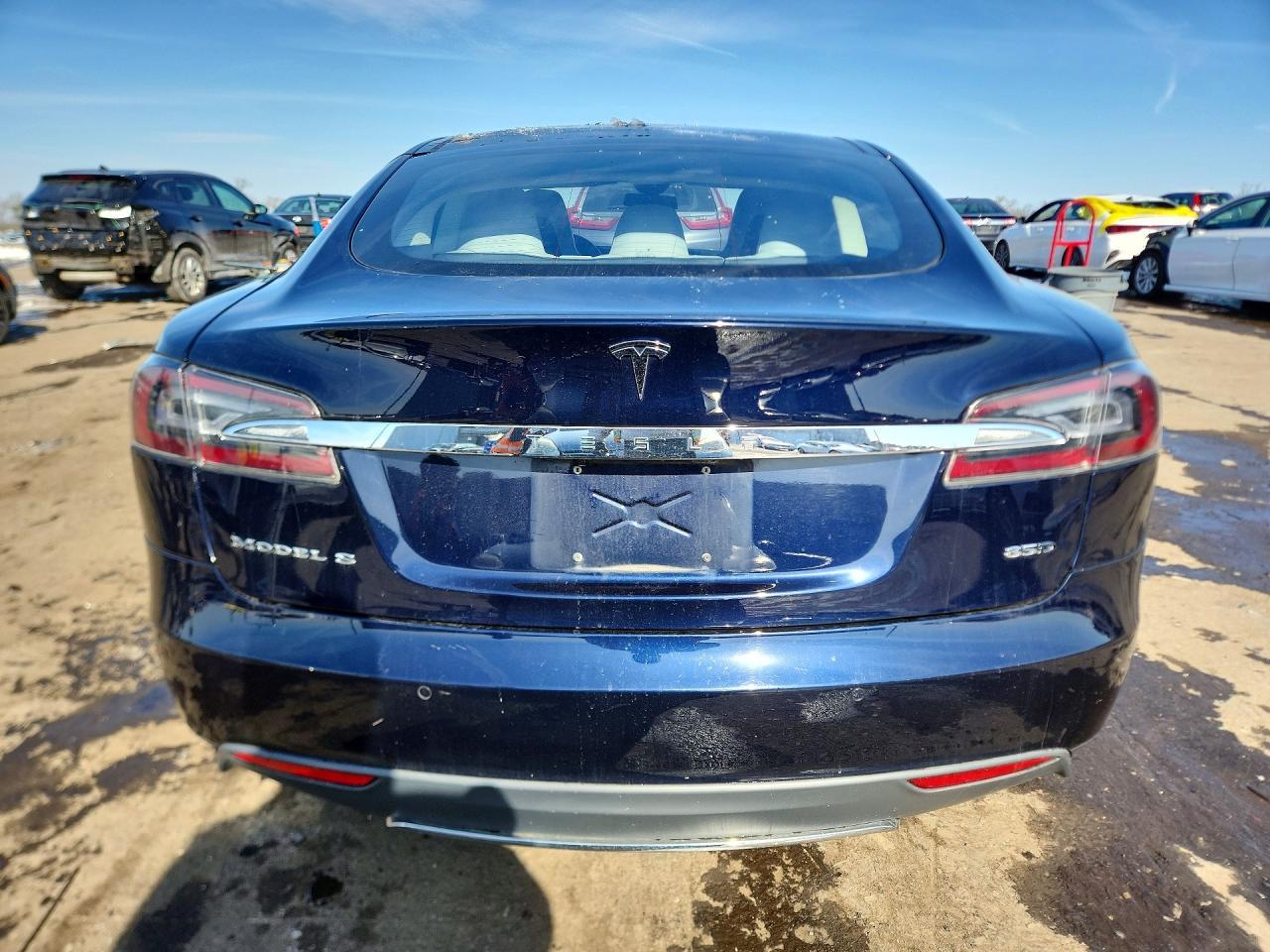 2015 Tesla Model s 85D