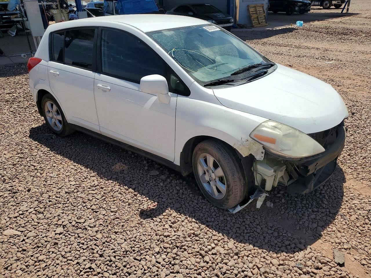 2008 Nissan Versa s