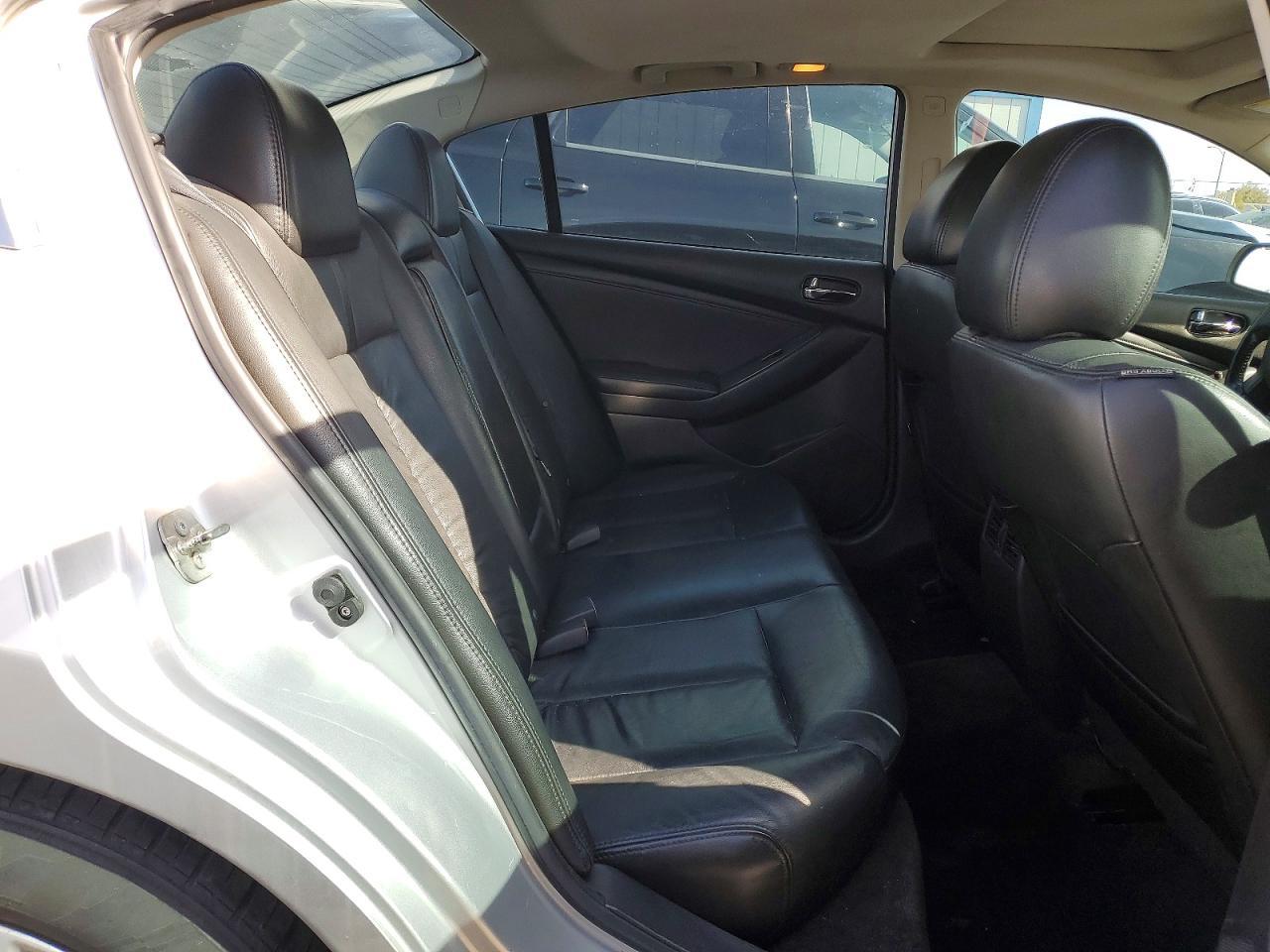 2011 Nissan Altima Base