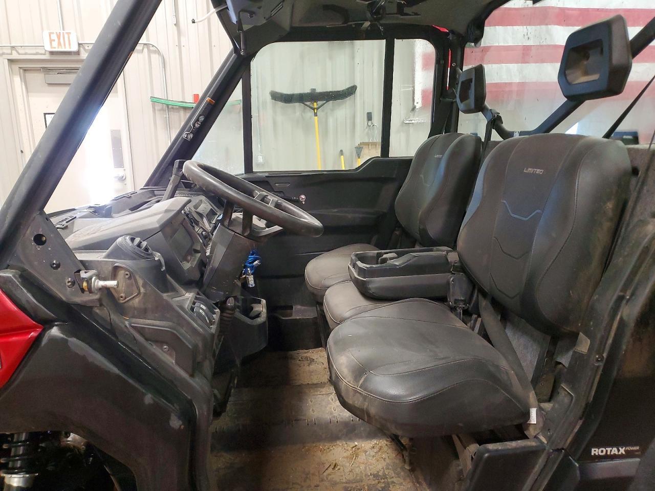 2024 Can-Am Defender Utility Vehicle