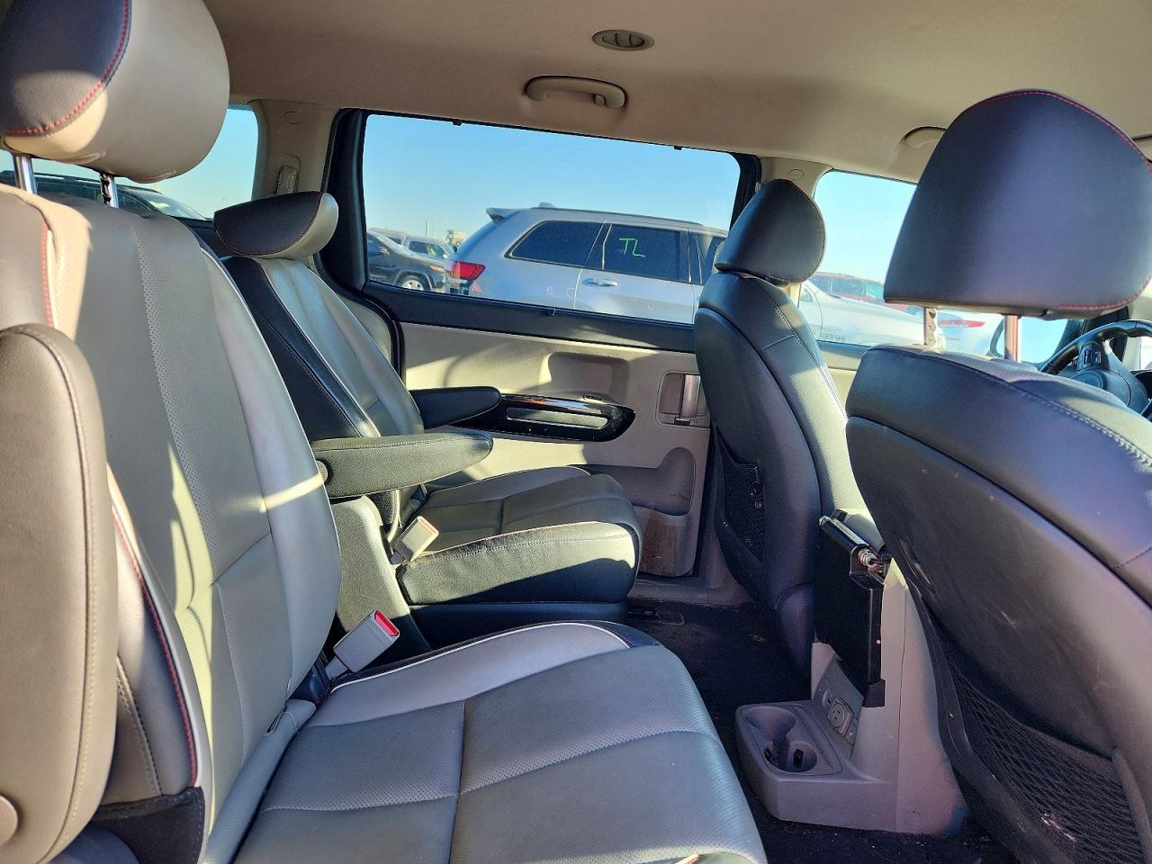 2017 KIA Sedona ex