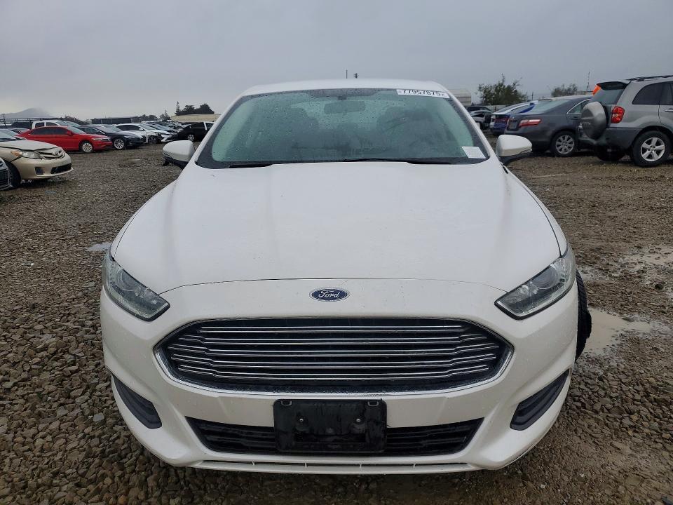2016 Ford Fusion se