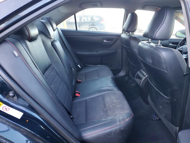 2016 Toyota Camry se