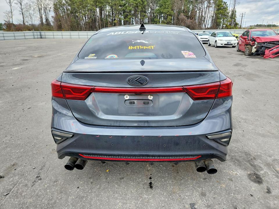 2021 KIA Forte gt