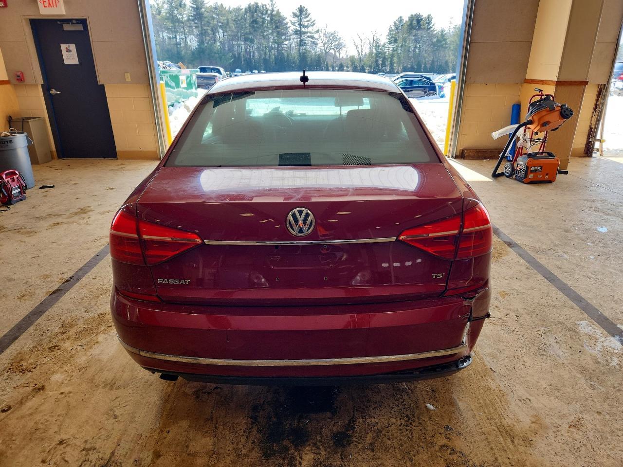 2016 Volkswagen Passat s