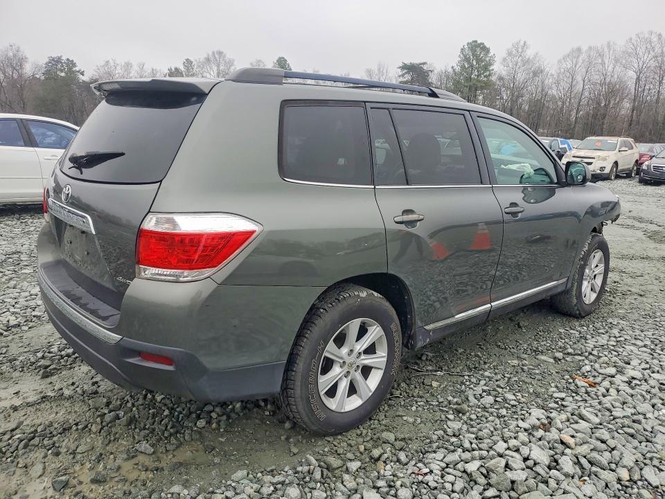 2013 Toyota Highlander se