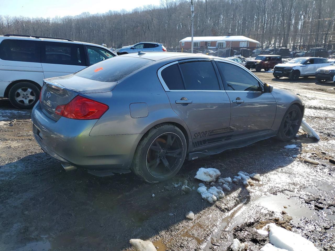 2011 Infiniti G25 Base