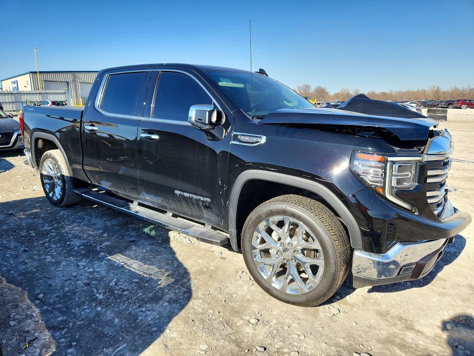 2023 GMC Sierra K1500 slt