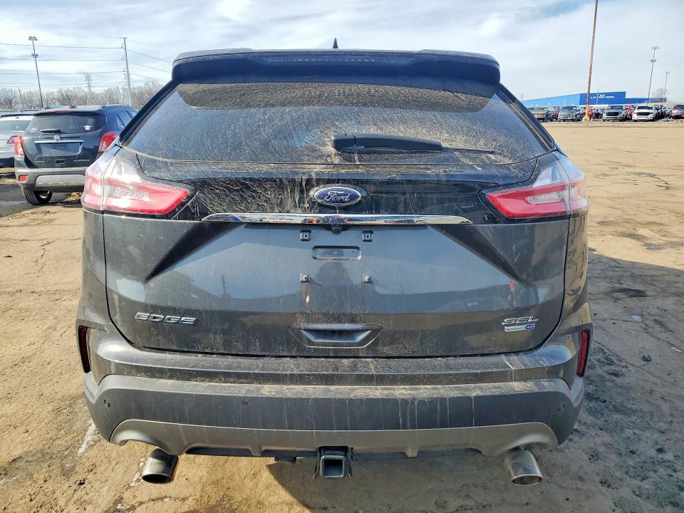 2020 Ford Edge sel
