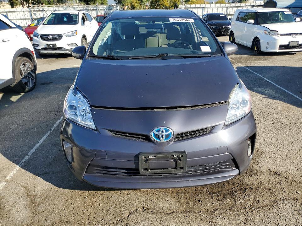 2015 Toyota Prius two