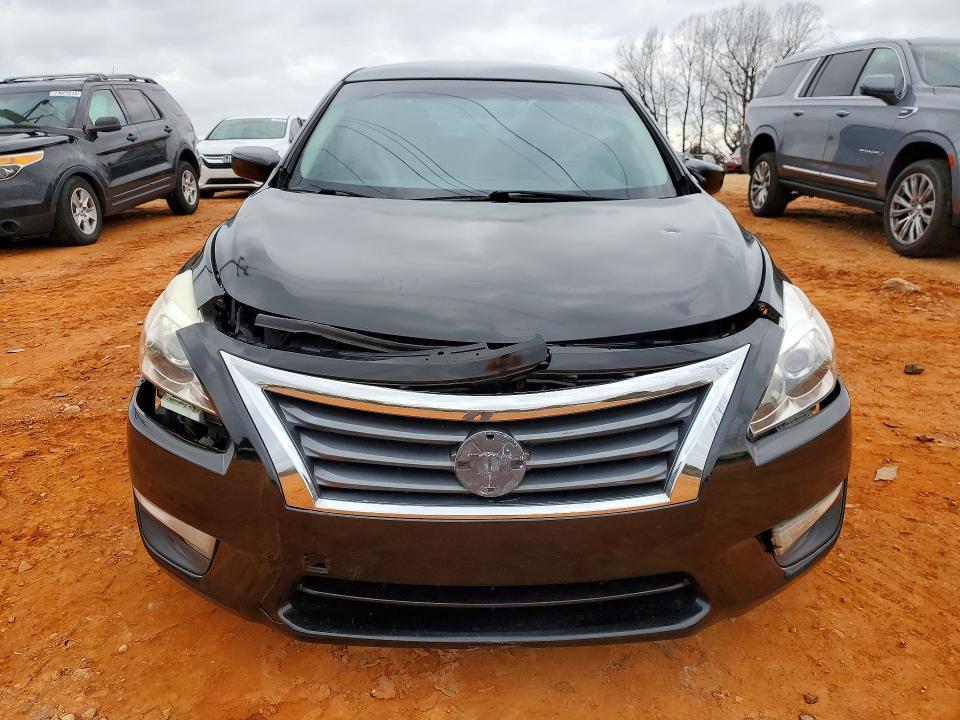 2014 Niss Altima 2.5 s