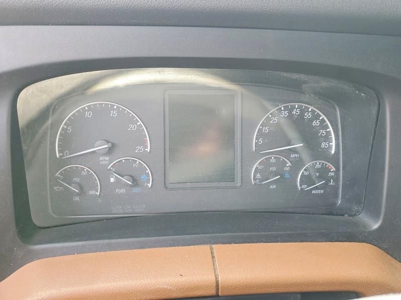 2020 Freightliner Cascadia 126 Semi Truck