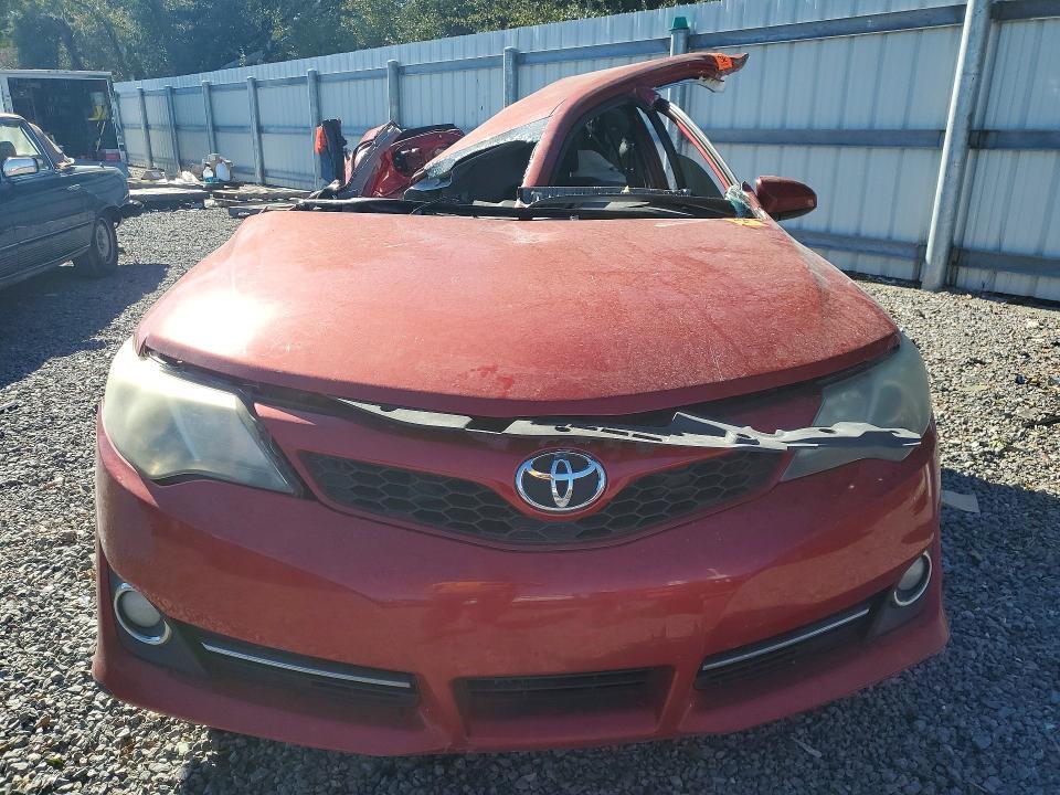 2013 Toyota Camry l