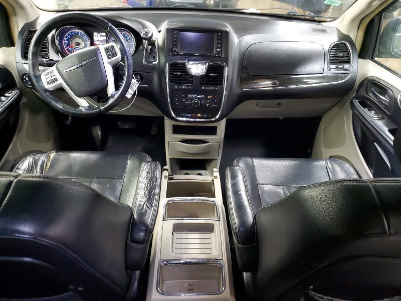 2015 Chrysler Town & Country Touring