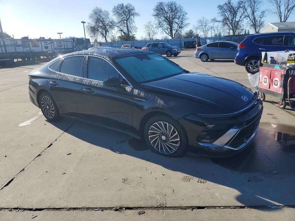 2024 Hyundai Sonata Hybrid