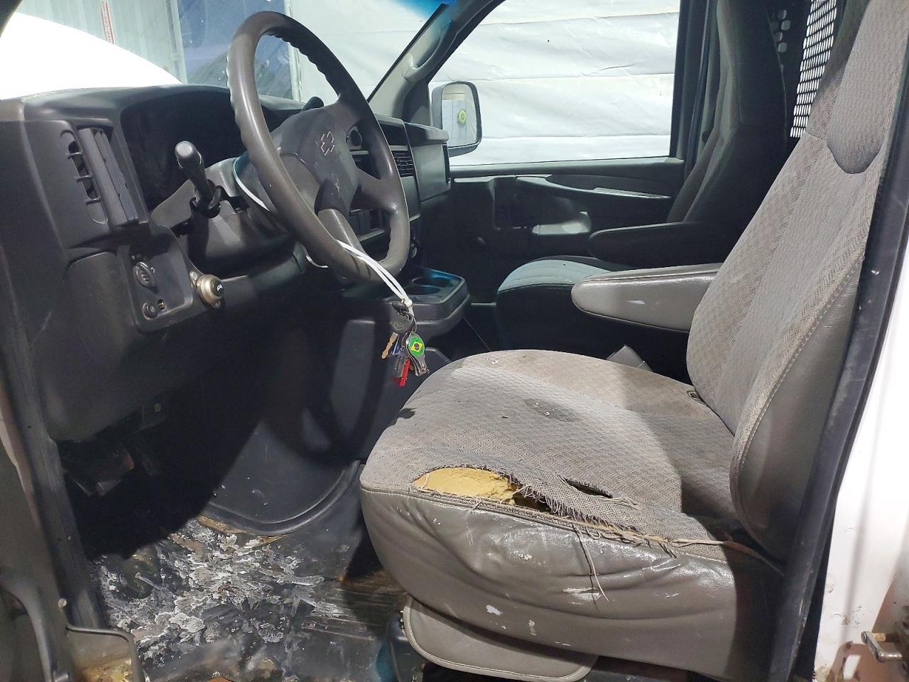 2005 Chevrolet 2005 Chev G20/EXP CG Van 3/4T