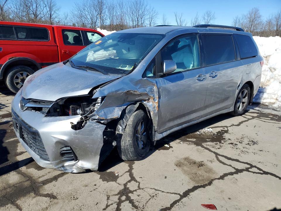 2018 Toyota Sienna