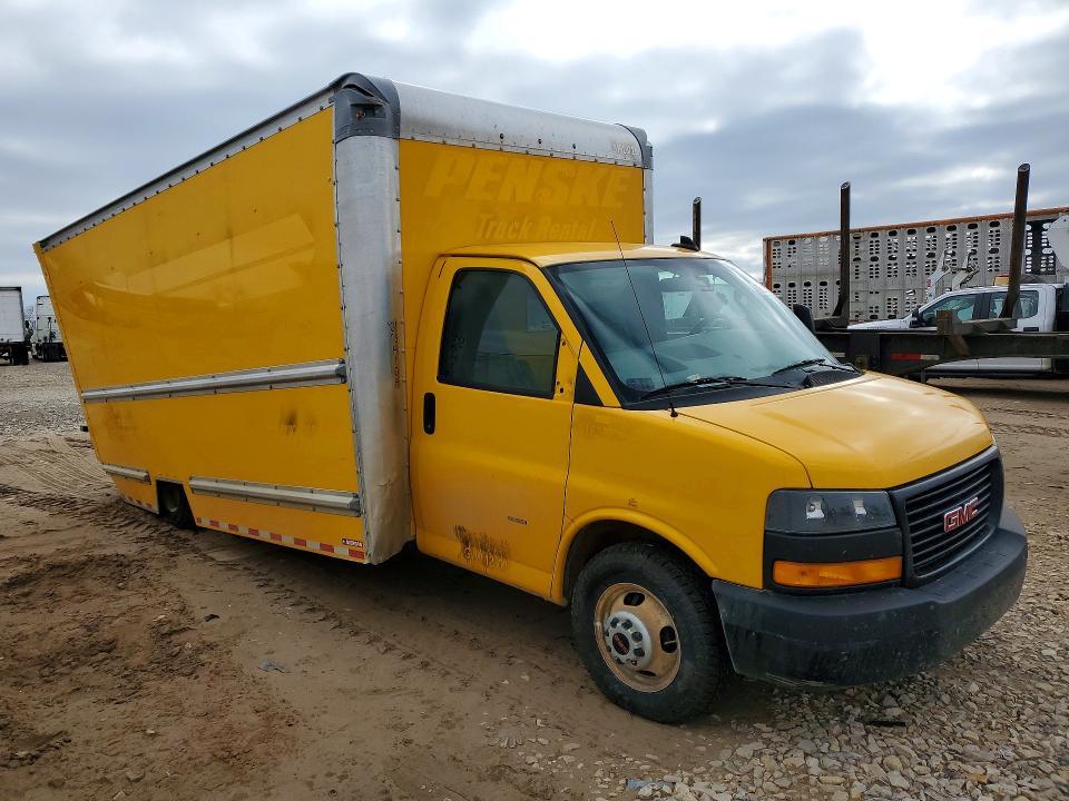 2023 GMC Savana box Truck