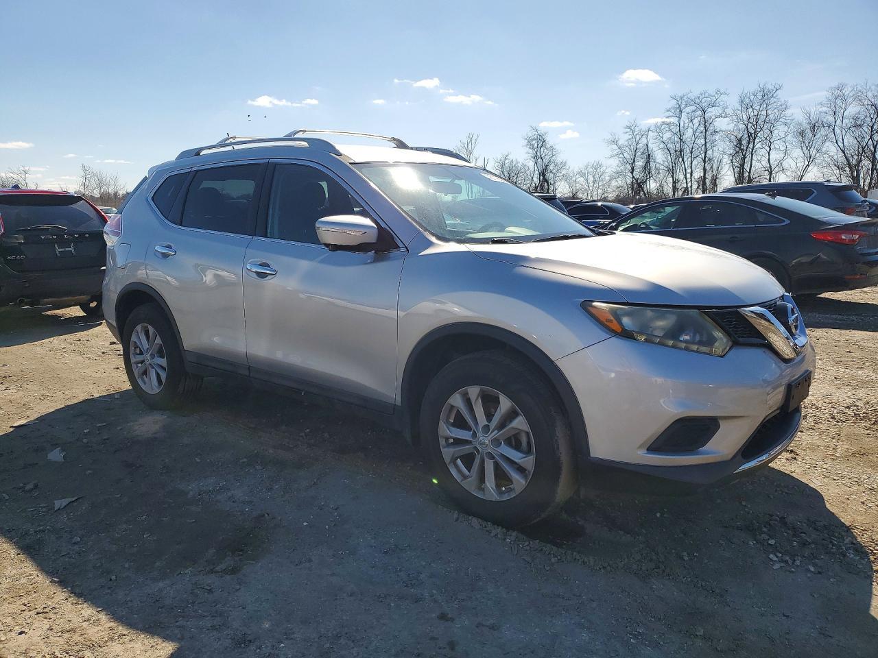 2015 Nissan Rogue sv