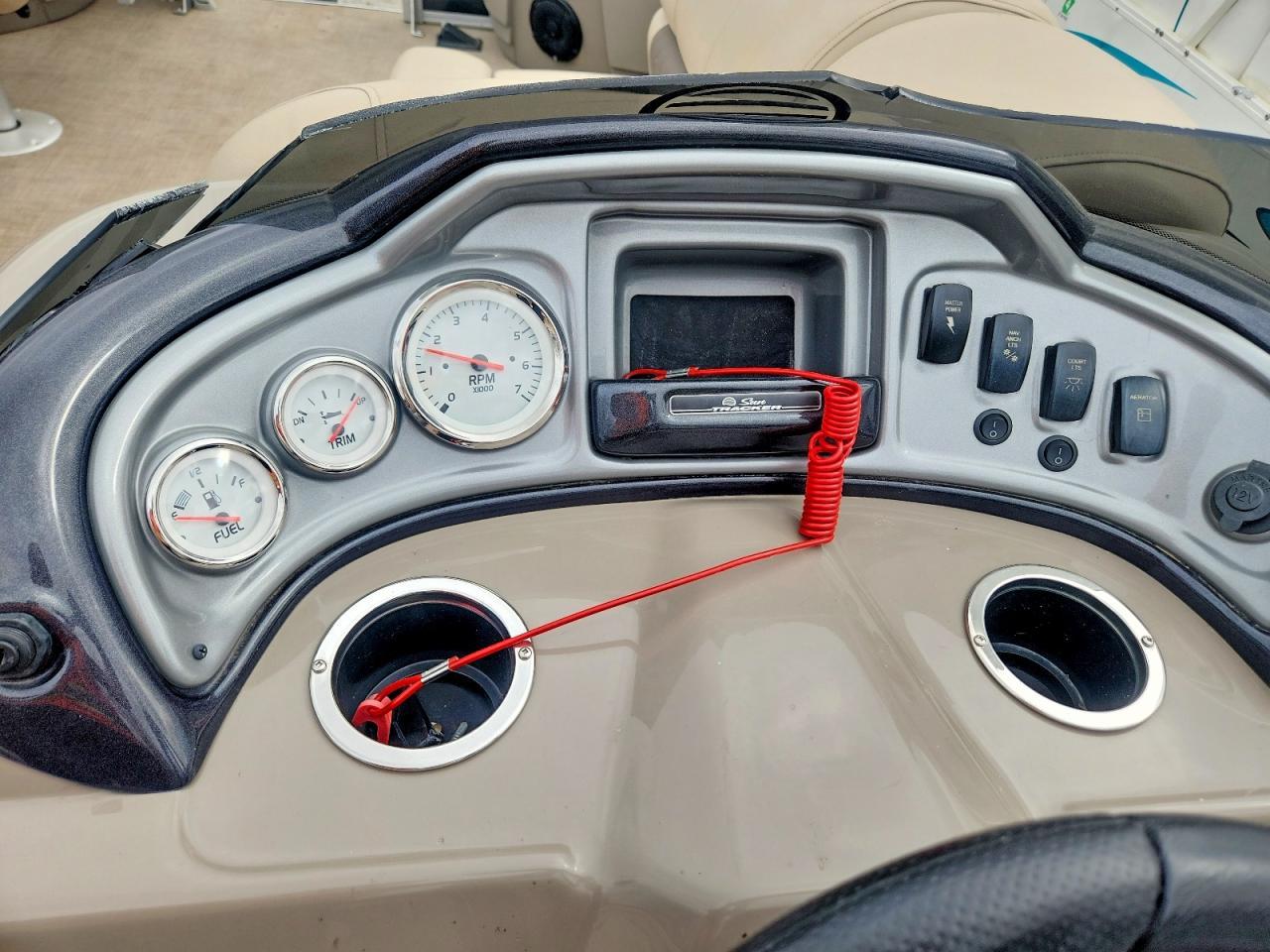 2021 Sun Tracker Boat-Pontoon Boat