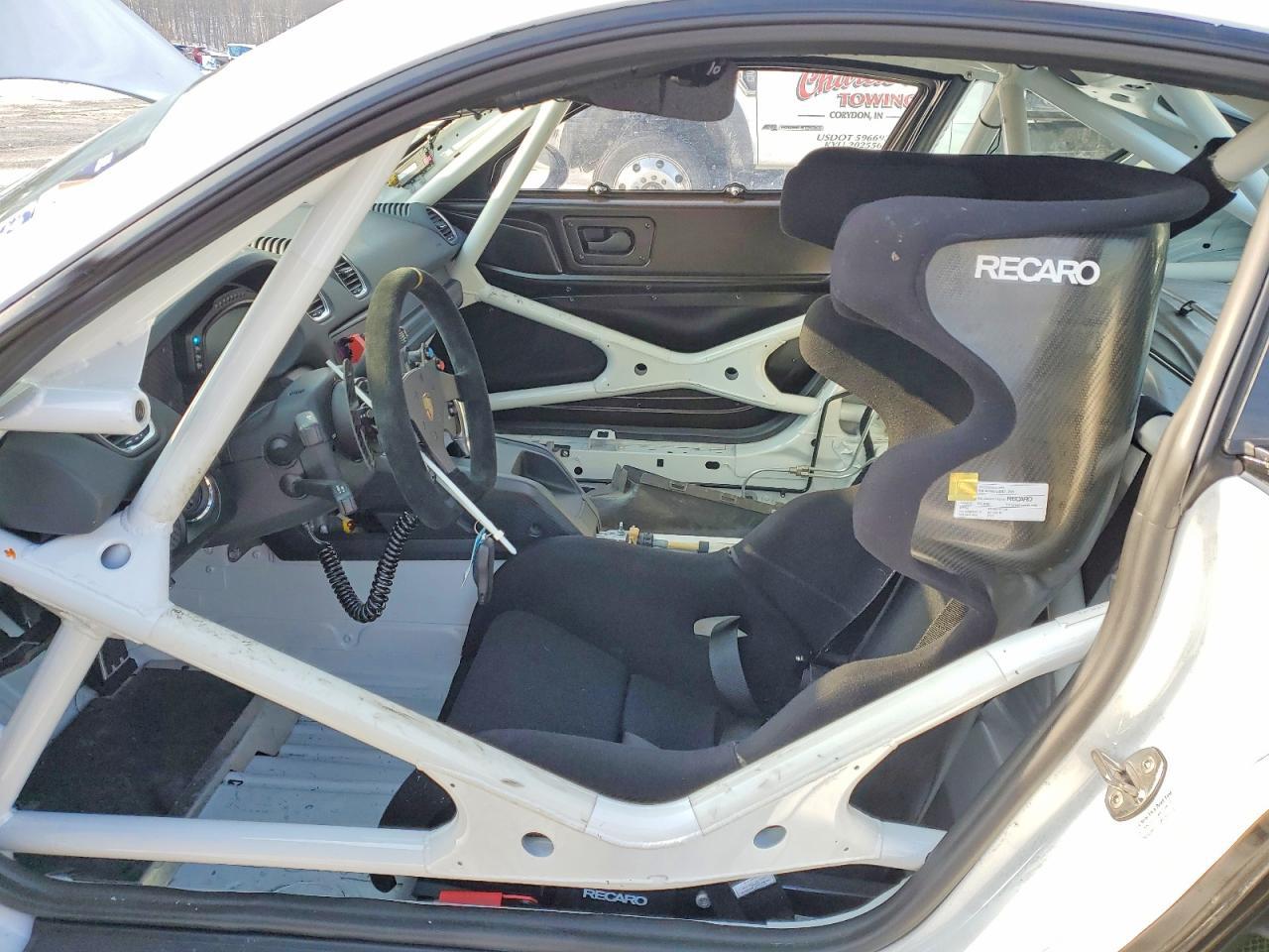 2020 Porsche Cayman GT4