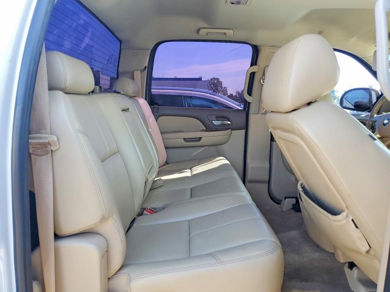 2011 Chevrolet Silverado C1500 ltz