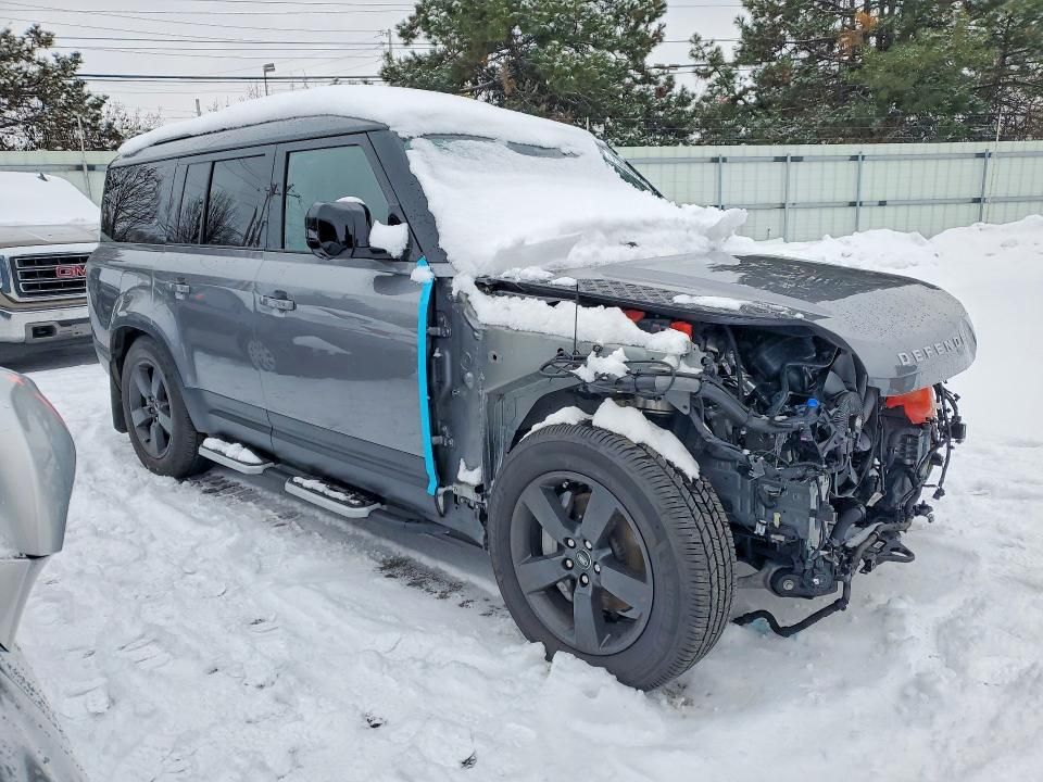 2023 Land Rover Defender 130 se