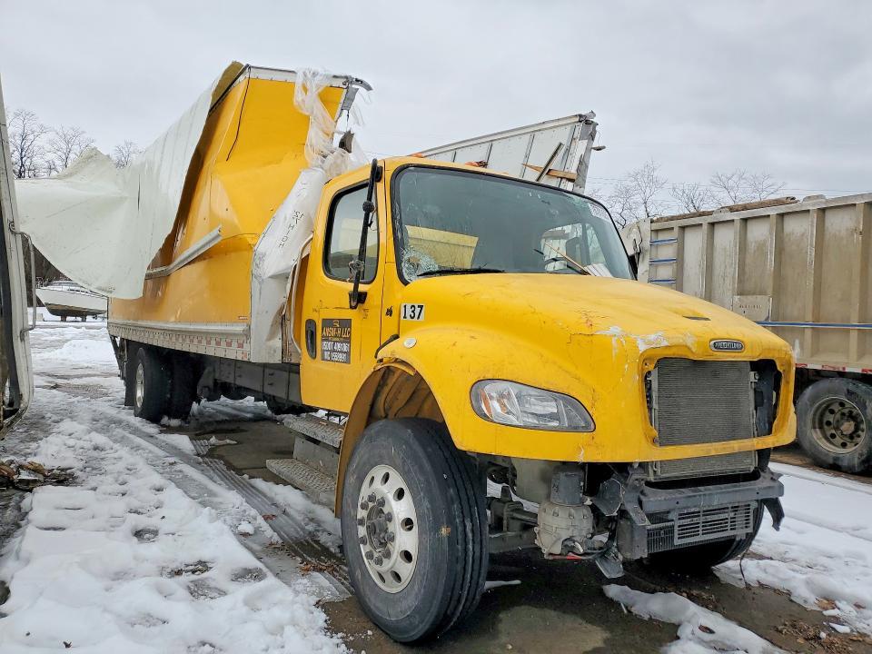 2018 Freigliner 2018 Freightliner Business Class M2 BOX Truck