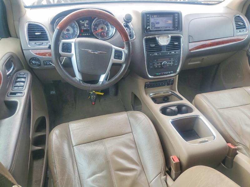 2012 Chrysler Town & Country Limited