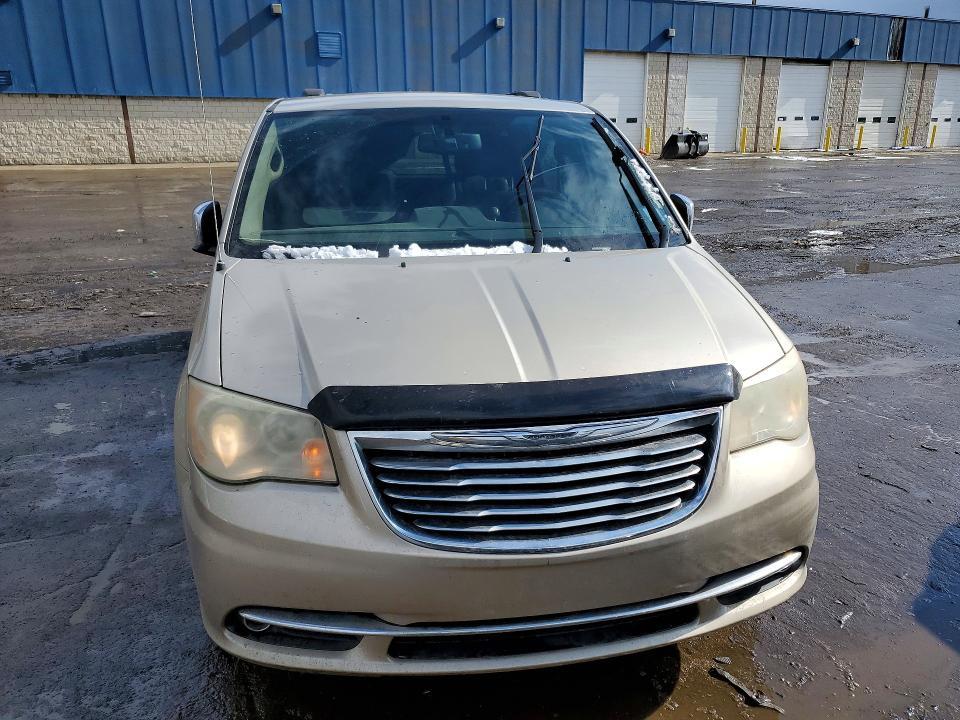 2013 Chrysler Town & Country Limited