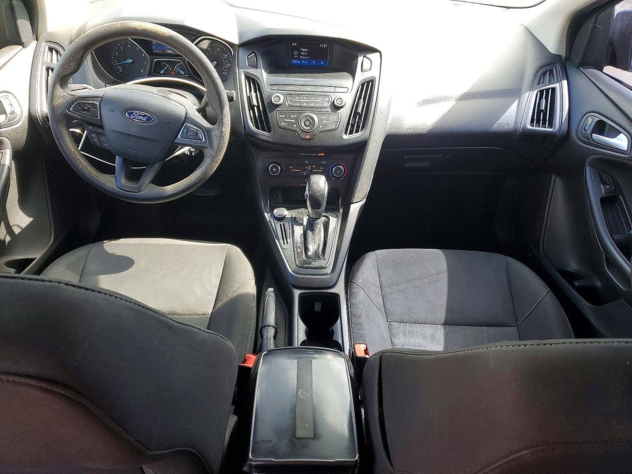 2018 Ford Focus se