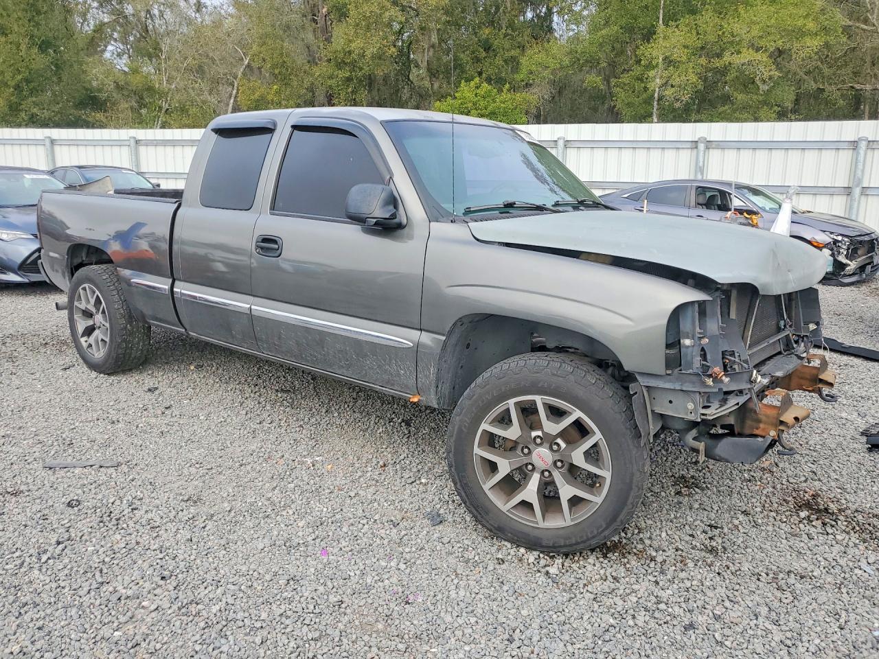 2002 GMC New Sierra C1500