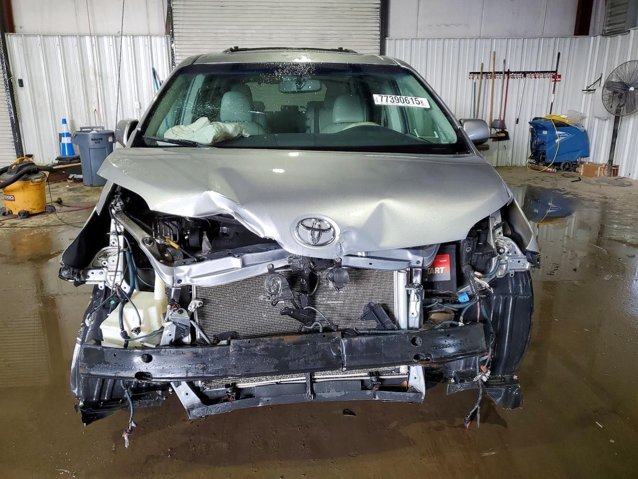 2013 Toyota Sienna xle