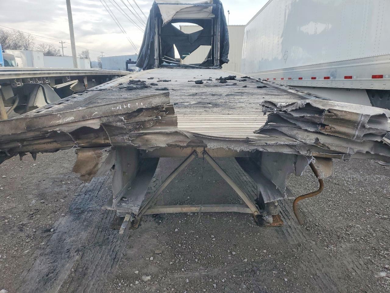 2025 Fontaine Flatbed Side Curtain Trailer