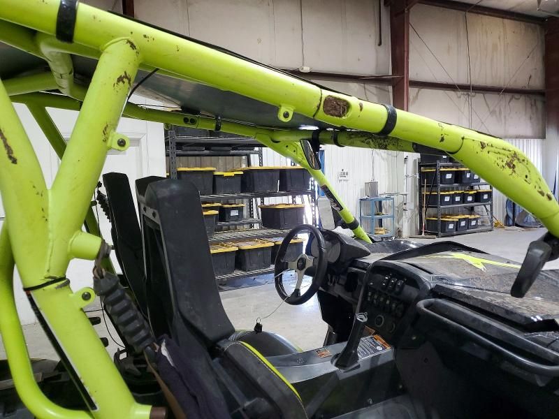 2016 Can-Am Maverick-Utility Vehicle