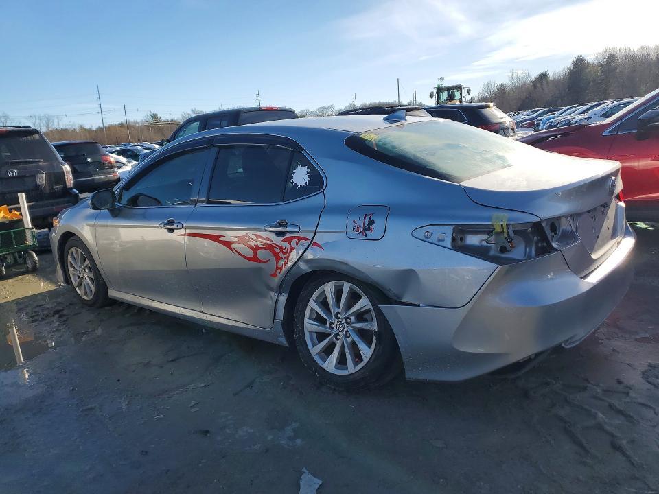 2021 Toyota Camry le