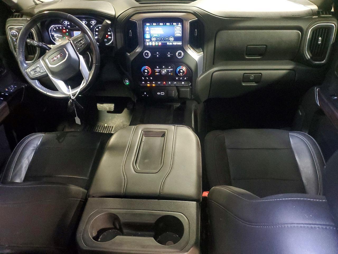2020 GMC Sierra K1500 slt